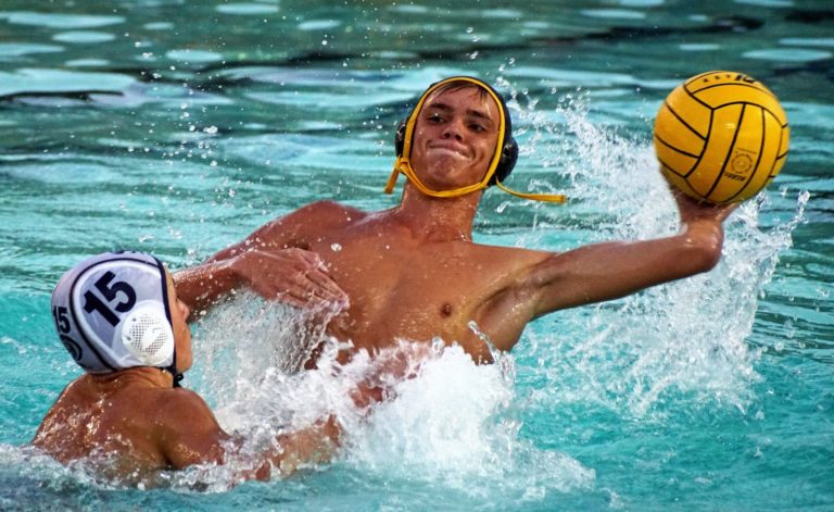 Boys Water Polo Makes A Splash!
