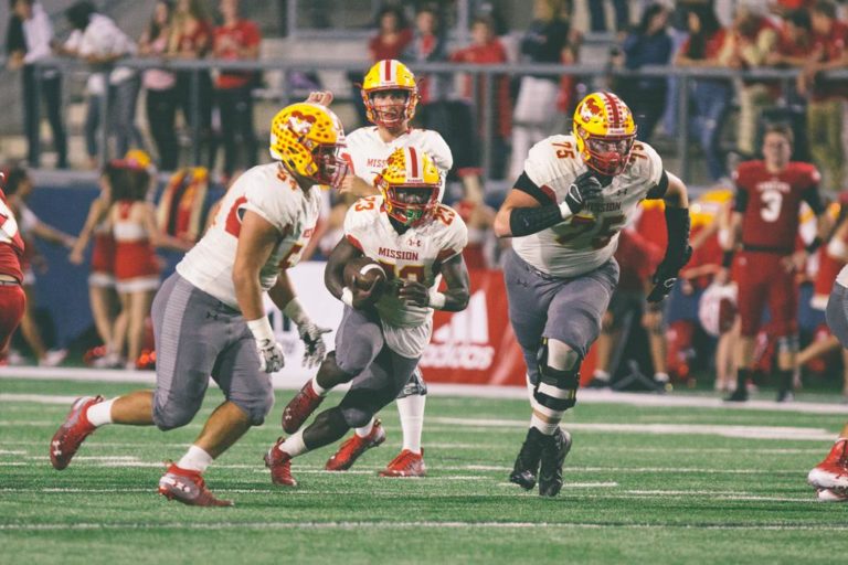 MVHS Football Finishes Strong Season as League Champs